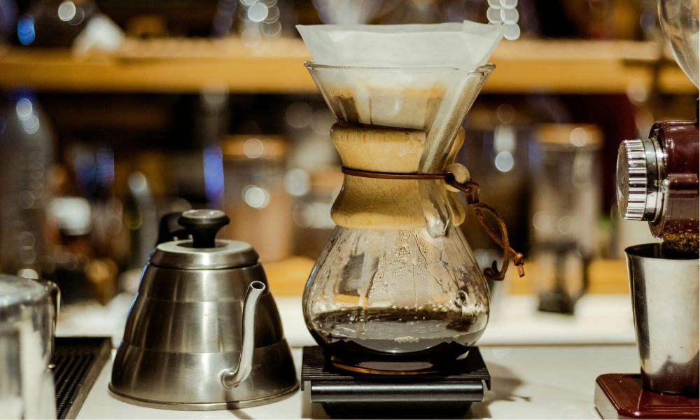 How to brew coffee with a Chemex
